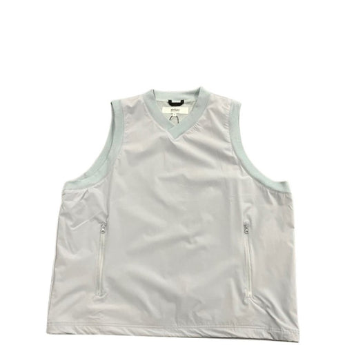 WILD THINGS / UP VEST