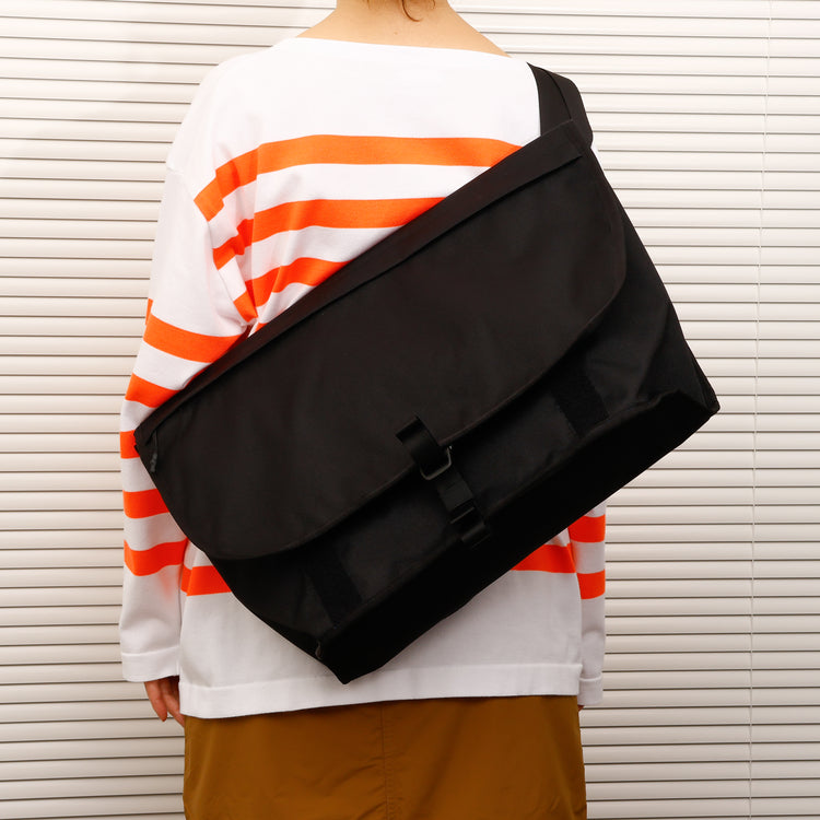 WILD THINGS / POLY CORDURA MESSENGER