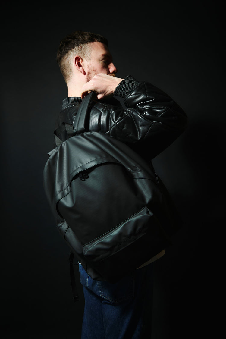 PACKING  MAT RIP BACKPACK BLACK  PA-054　