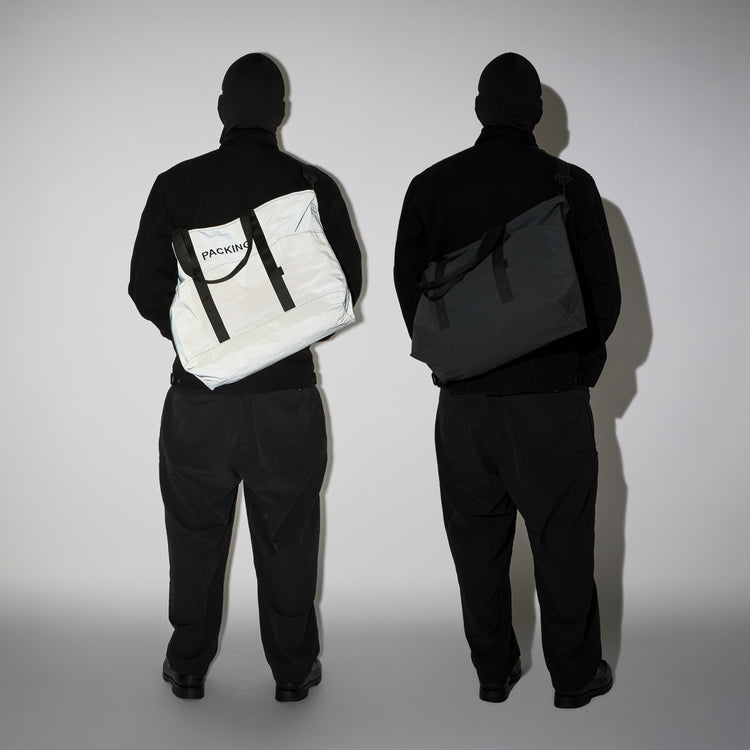 PACKING  BLACK REFLECTIVE TOTE PA-059