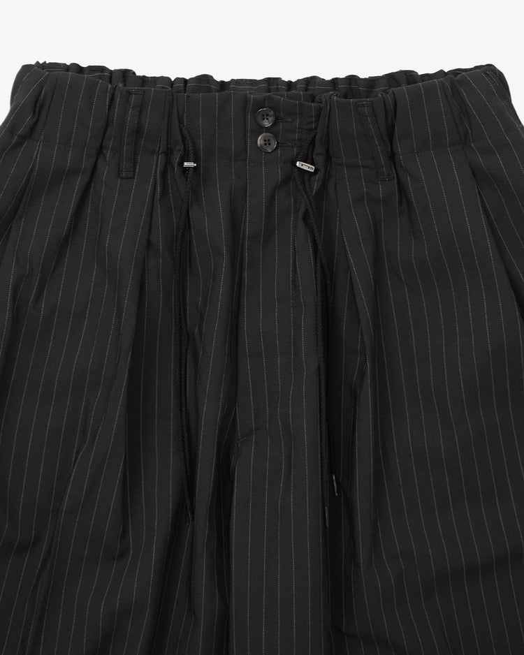 Sillage / circular pants black stripe 