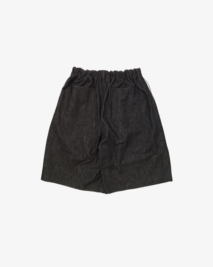 Sillage / circular short pants black denim one wash